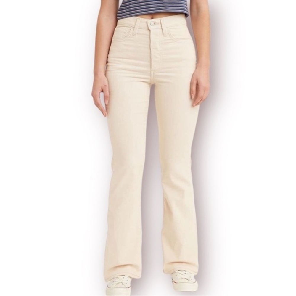 Levi's Women's Ribcage Bootcut‎ Corduroy Jeans